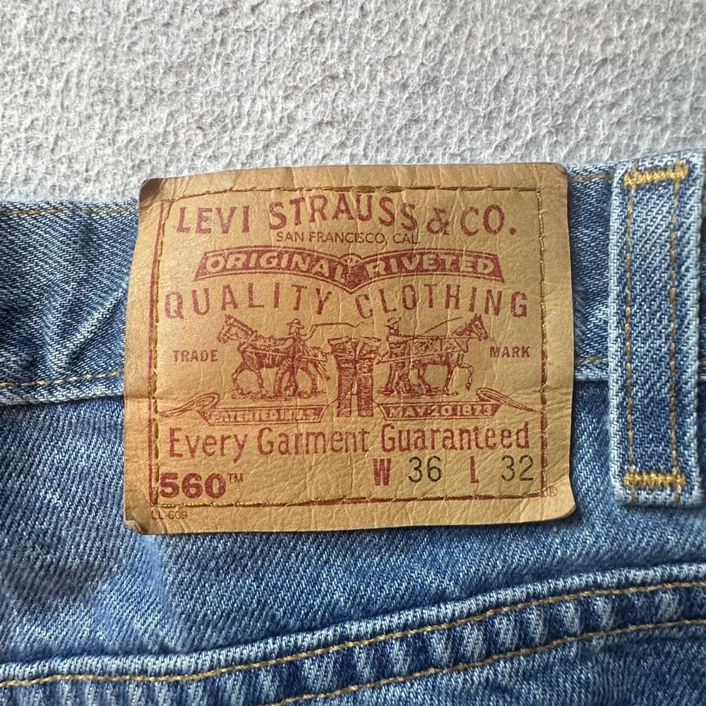 Vintage Jeans 560 Mens 36x32 (35x31) Blue Loose Fit Tapered Leg Made in USA 90s‎
